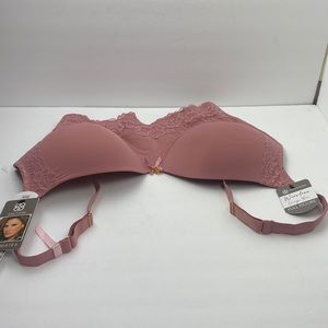daisy Fuentes full figure bra. Wire free